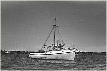 eaajre_boat1971only.jpg